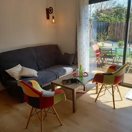 Semesterbostad La Au Fond Du Jardin
