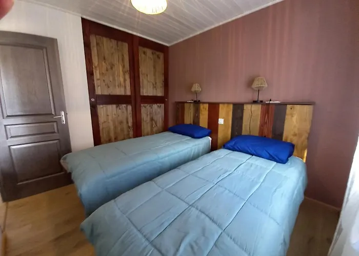 Сasa de vacaciones La Au Fond Du Jardin Le Massegros