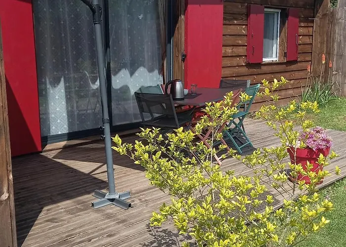La Au Fond Du Jardin * Le Massegros