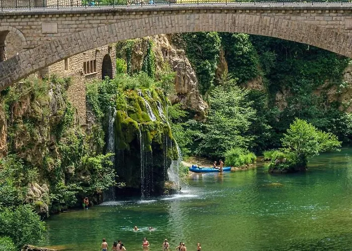 Сasa de vacaciones La Au Fond Du Jardin